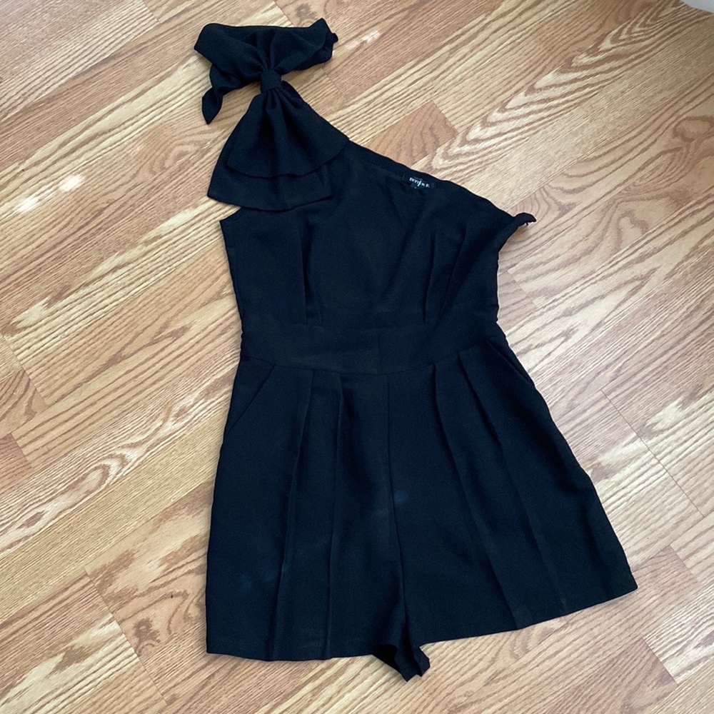 Black romper, one shoulder, size large